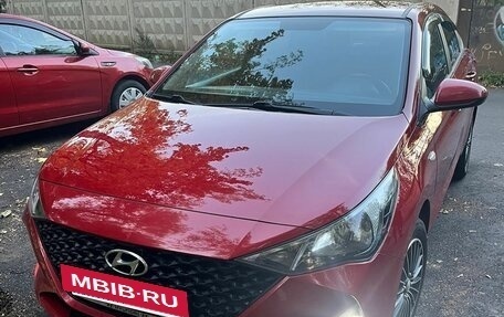 Hyundai Solaris II рестайлинг, 2020 год, 1 390 000 рублей, 3 фотография