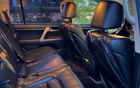 Toyota Land Cruiser 200, 2011 год, 3 400 000 рублей, 6 фотография