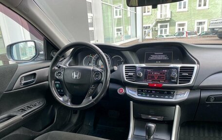 Honda Accord IX рестайлинг, 2013 год, 1 279 000 рублей, 10 фотография