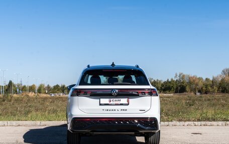 Volkswagen Tiguan, 2025 год, 6 400 000 рублей, 2 фотография