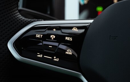 Volkswagen Tiguan, 2025 год, 6 400 000 рублей, 18 фотография