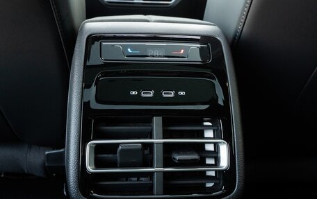 Volkswagen Tiguan, 2025 год, 6 400 000 рублей, 25 фотография