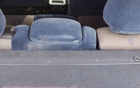 Mitsubishi Carisma I, 1999 год, 27 500 рублей, 11 фотография