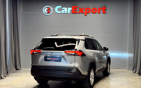 Toyota RAV4, 2020 год, 2 750 000 рублей, 5 фотография