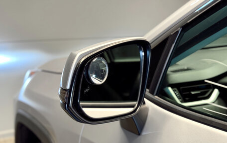 Toyota RAV4, 2020 год, 2 750 000 рублей, 11 фотография