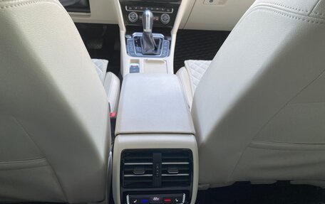 Volkswagen Passat B8 рестайлинг, 2016 год, 2 170 000 рублей, 13 фотография