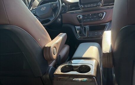 Hyundai Grand Starex Grand Starex I рестайлинг 2, 2020 год, 3 950 000 рублей, 11 фотография