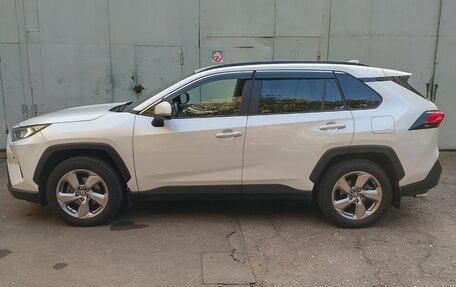 Toyota RAV4, 2020 год, 3 250 000 рублей, 5 фотография
