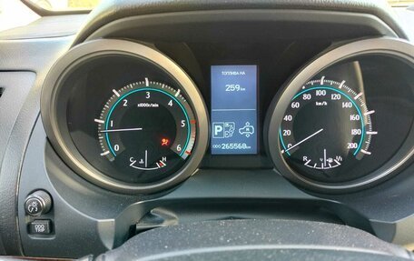 Toyota Land Cruiser Prado 150 рестайлинг 2, 2012 год, 2 550 000 рублей, 8 фотография