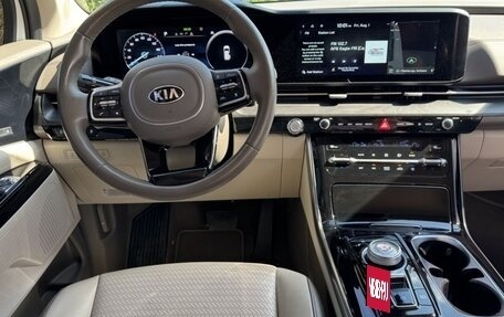 KIA Carnival, 2021 год, 2 892 000 рублей, 14 фотография