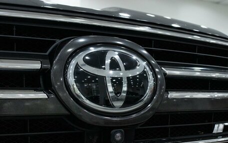 Toyota Land Cruiser 200, 2019 год, 6 199 000 рублей, 14 фотография