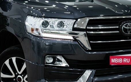 Toyota Land Cruiser 200, 2019 год, 6 199 000 рублей, 10 фотография