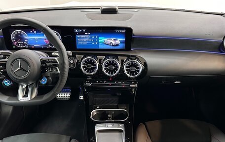 Mercedes-Benz A-Класс AMG, 2024 год, 9 700 000 рублей, 2 фотография