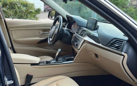 BMW 3 серия, 2012 год, 1 800 000 рублей, 8 фотография