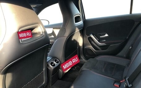 Mercedes-Benz A-Класс, 2018 год, 1 570 000 рублей, 11 фотография