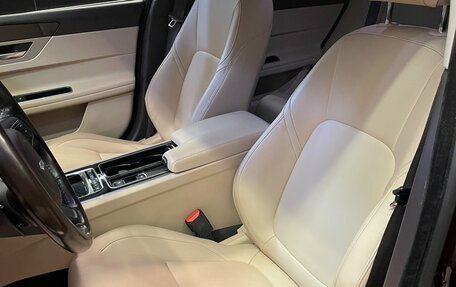 Jaguar XF II, 2016 год, 2 290 000 рублей, 11 фотография