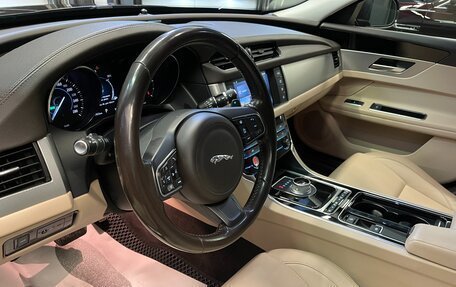 Jaguar XF II, 2016 год, 2 290 000 рублей, 10 фотография
