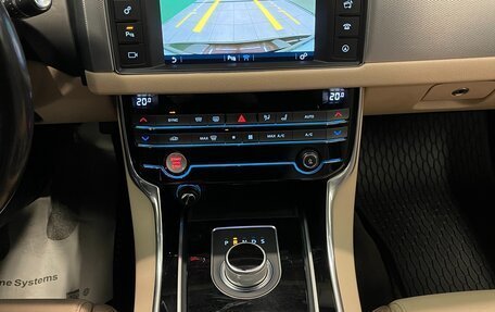 Jaguar XF II, 2016 год, 2 290 000 рублей, 15 фотография
