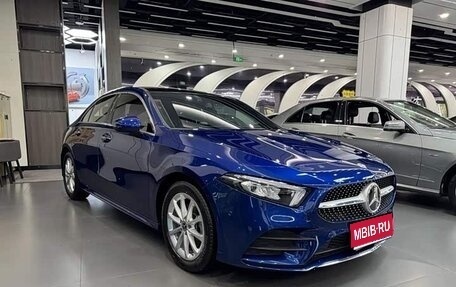 Mercedes-Benz A-Класс, 2022 год, 2 200 000 рублей, 1 фотография
