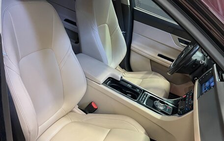 Jaguar XF II, 2016 год, 2 290 000 рублей, 18 фотография