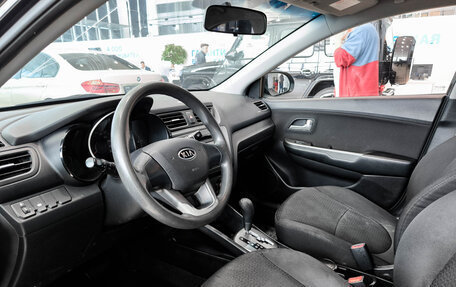 KIA Rio III рестайлинг, 2011 год, 650 000 рублей, 20 фотография
