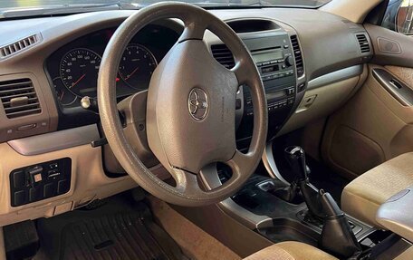 Toyota Land Cruiser Prado 120 рестайлинг, 2006 год, 1 730 000 рублей, 3 фотография
