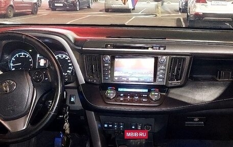 Toyota RAV4, 2017 год, 2 250 000 рублей, 10 фотография