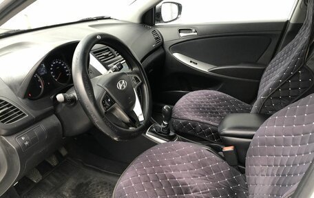 Hyundai Solaris II рестайлинг, 2015 год, 875 000 рублей, 9 фотография