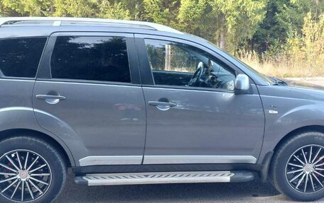Mitsubishi Outlander III рестайлинг 3, 2008 год, 1 500 000 рублей, 3 фотография