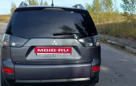 Mitsubishi Outlander III рестайлинг 3, 2008 год, 1 500 000 рублей, 4 фотография