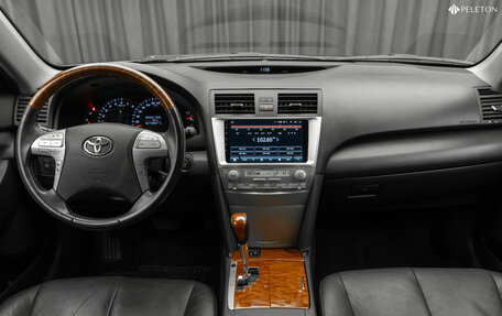 Toyota Camry, 2011 год, 1 430 000 рублей, 10 фотография