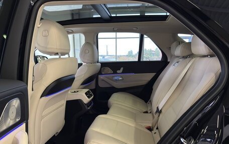 Mercedes-Benz GLE, 2024 год, 18 900 000 рублей, 23 фотография