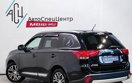 Mitsubishi Outlander III рестайлинг 3, 2015 год, 1 729 000 рублей, 4 фотография