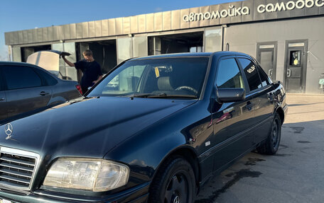 Mercedes-Benz C-Класс, 1996 год, 470 000 рублей, 10 фотография