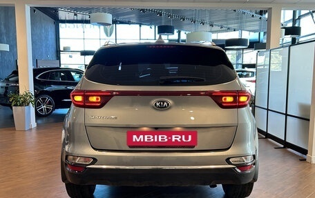 KIA Sportage IV рестайлинг, 2020 год, 2 650 000 рублей, 3 фотография