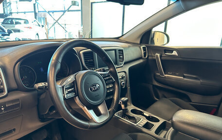 KIA Sportage IV рестайлинг, 2020 год, 2 650 000 рублей, 13 фотография