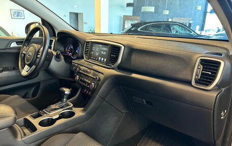 KIA Sportage IV рестайлинг, 2020 год, 2 650 000 рублей, 25 фотография