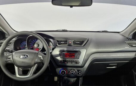 KIA Rio III рестайлинг, 2014 год, 850 000 рублей, 17 фотография
