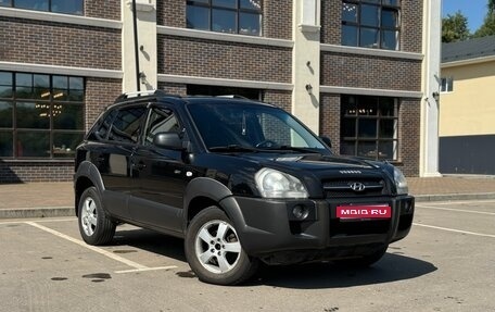 Hyundai Tucson III, 2007 год, 700 000 рублей, 1 фотография