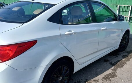 Hyundai Solaris II рестайлинг, 2016 год, 950 000 рублей, 7 фотография