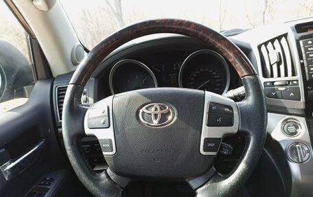 Toyota Land Cruiser 200, 2013 год, 3 400 000 рублей, 10 фотография