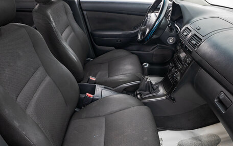 Toyota Avensis III рестайлинг, 2006 год, 899 000 рублей, 25 фотография