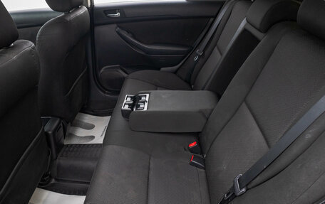 Toyota Avensis III рестайлинг, 2006 год, 899 000 рублей, 26 фотография