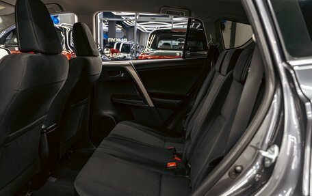 Toyota RAV4, 2015 год, 1 695 000 рублей, 22 фотография