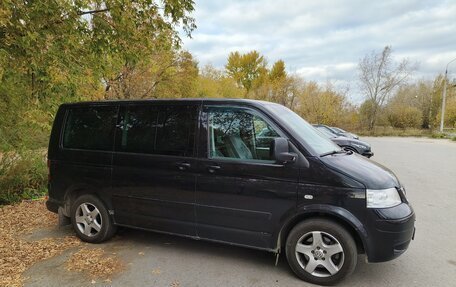 Volkswagen Multivan T5, 2006 год, 1 350 000 рублей, 1 фотография