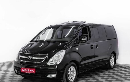 Hyundai Grand Starex Grand Starex I рестайлинг 2, 2015 год, 1 895 000 рублей, 1 фотография