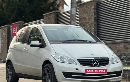 Mercedes-Benz A-Класс, 2012 год, 490 000 рублей, 2 фотография