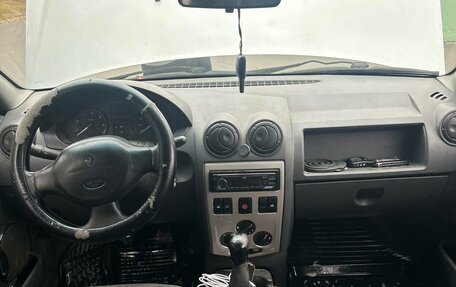 Renault Logan I, 2006 год, 130 000 рублей, 6 фотография