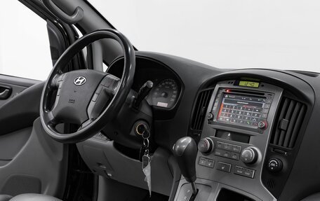 Hyundai Grand Starex Grand Starex I рестайлинг 2, 2015 год, 1 895 000 рублей, 10 фотография