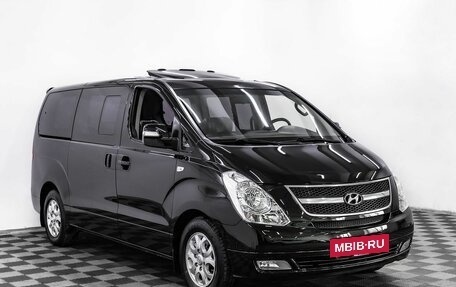 Hyundai Grand Starex Grand Starex I рестайлинг 2, 2015 год, 1 895 000 рублей, 3 фотография